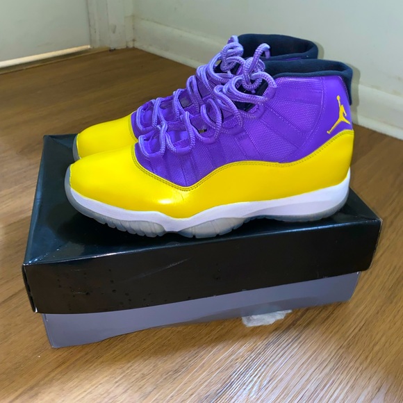 Customized Air Jordan Concord - Main Image